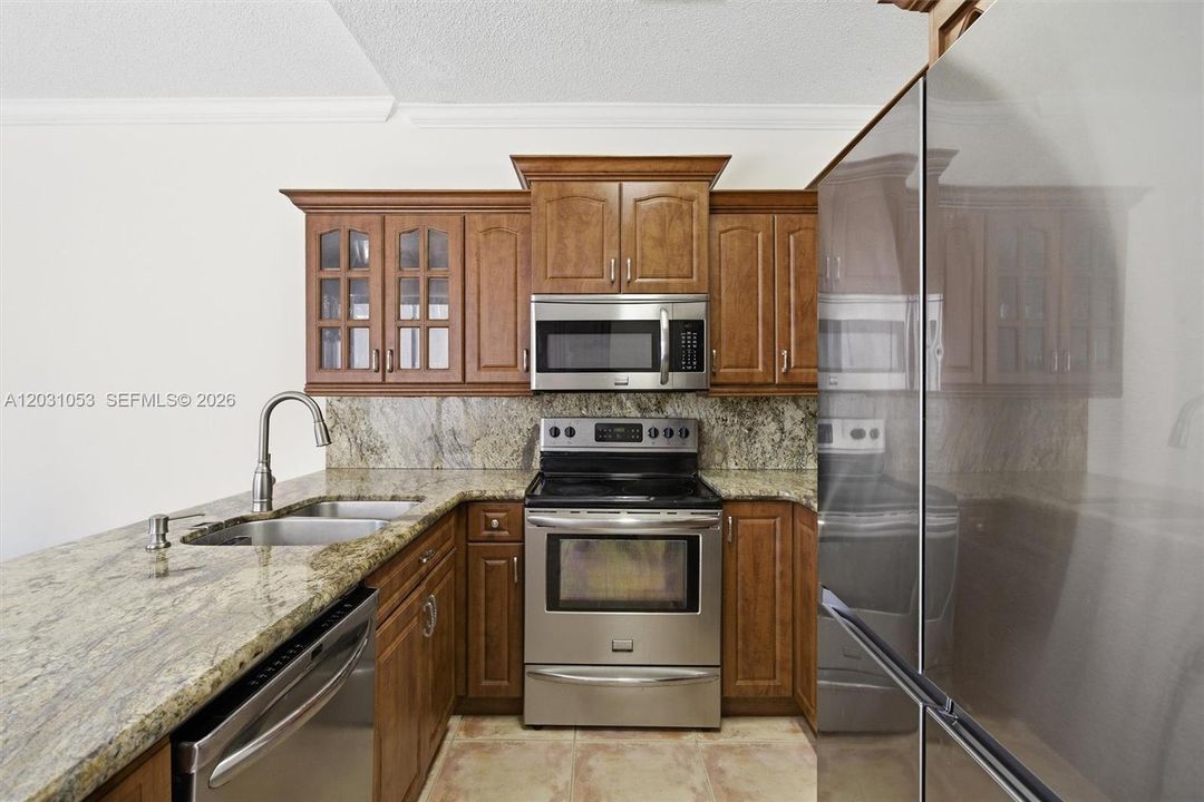 En Venta: $650,000 (4 camas, 3 baños, 1788 Pies cuadrados)