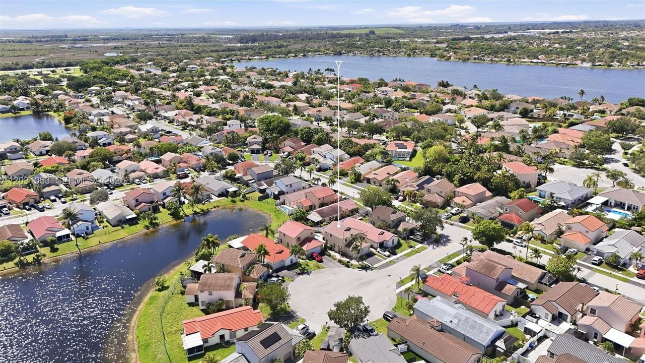 En Venta: $650,000 (4 camas, 3 baños, 1788 Pies cuadrados)