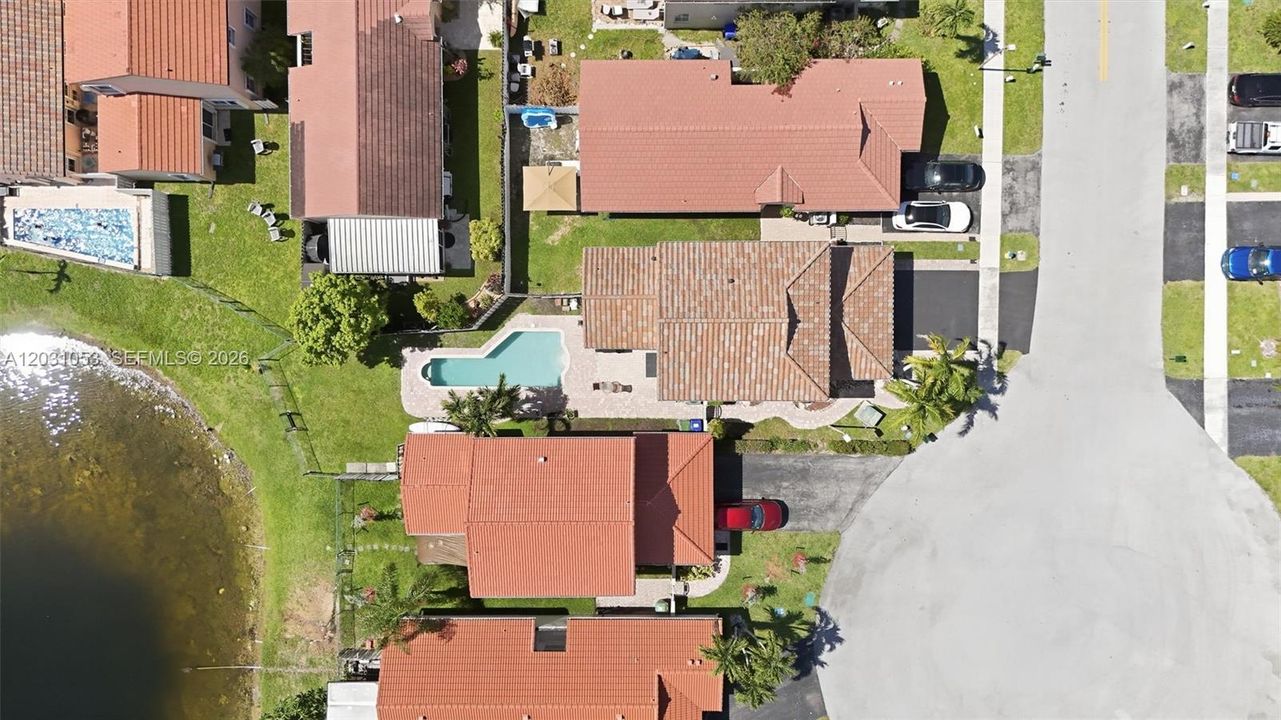 En Venta: $650,000 (4 camas, 3 baños, 1788 Pies cuadrados)