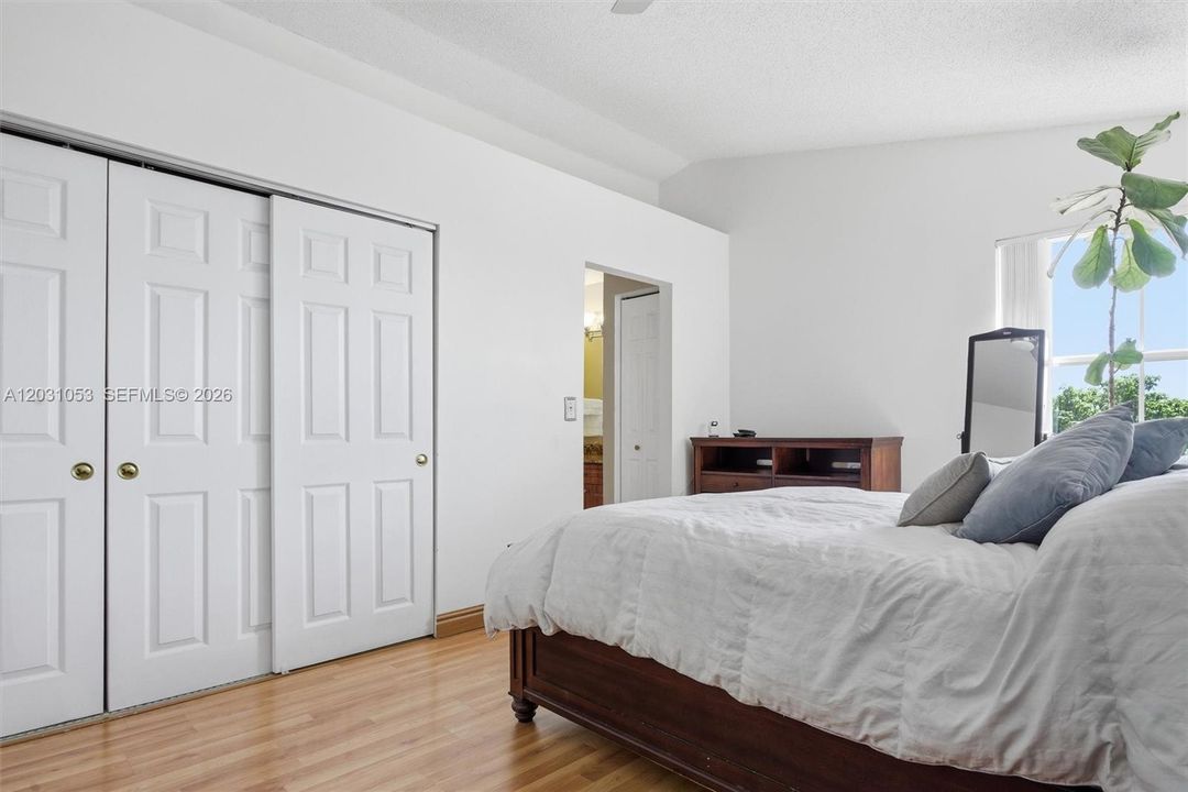 En Venta: $650,000 (4 camas, 3 baños, 1788 Pies cuadrados)
