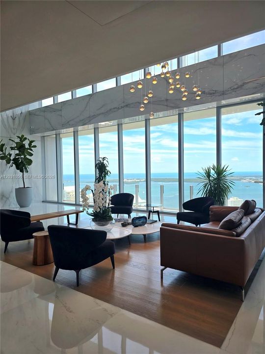 For Rent: $6,700 (1 beds, 1 baths, 679 Square Feet)