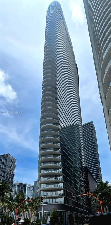 For Rent: $6,700 (1 beds, 1 baths, 679 Square Feet)