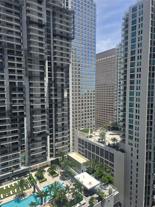 For Rent: $6,700 (1 beds, 1 baths, 679 Square Feet)