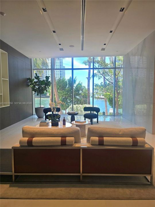 For Rent: $6,700 (1 beds, 1 baths, 679 Square Feet)