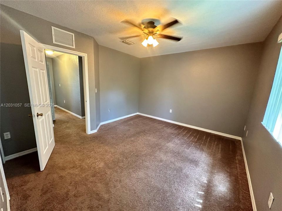 For Sale: $290,000 (4 beds, 2 baths, 1799 Square Feet)