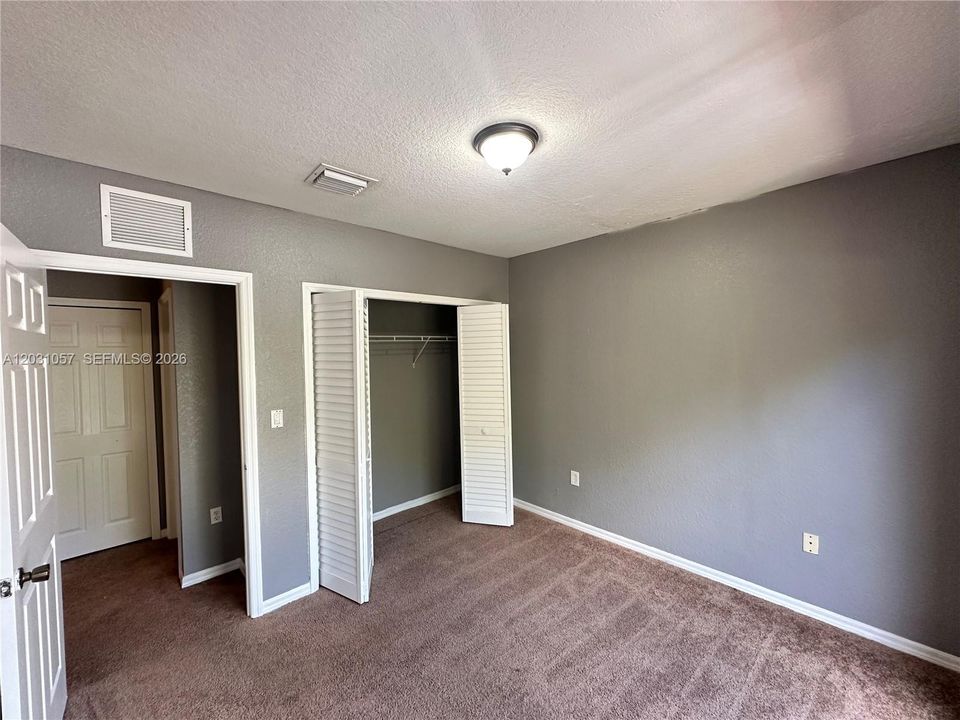 For Sale: $290,000 (4 beds, 2 baths, 1799 Square Feet)