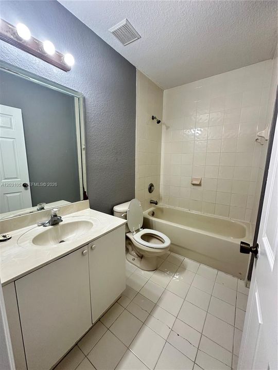 For Sale: $290,000 (4 beds, 2 baths, 1799 Square Feet)
