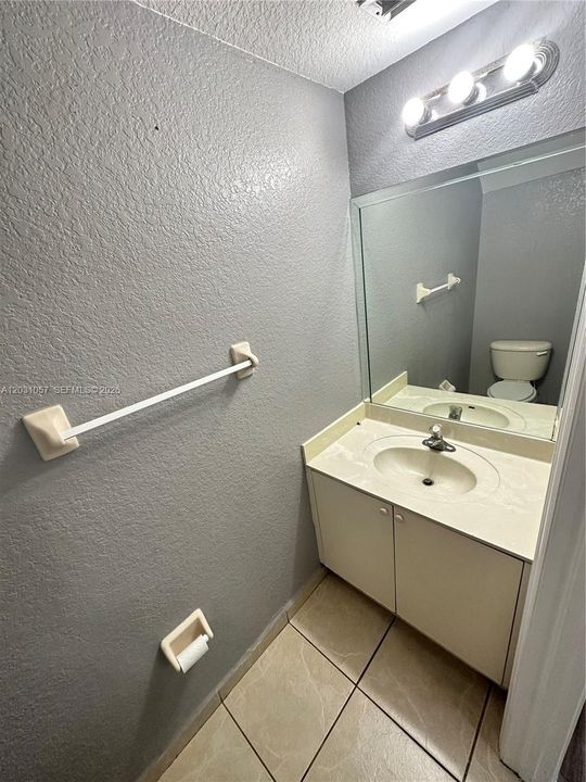 For Sale: $290,000 (4 beds, 2 baths, 1799 Square Feet)