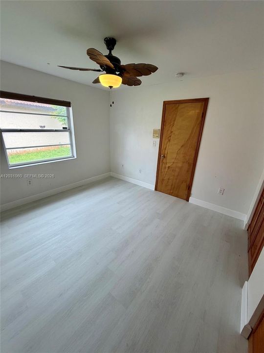 На продажу: $699,999 (3 спален, 2 ванн, 1837 Квадратных фут)