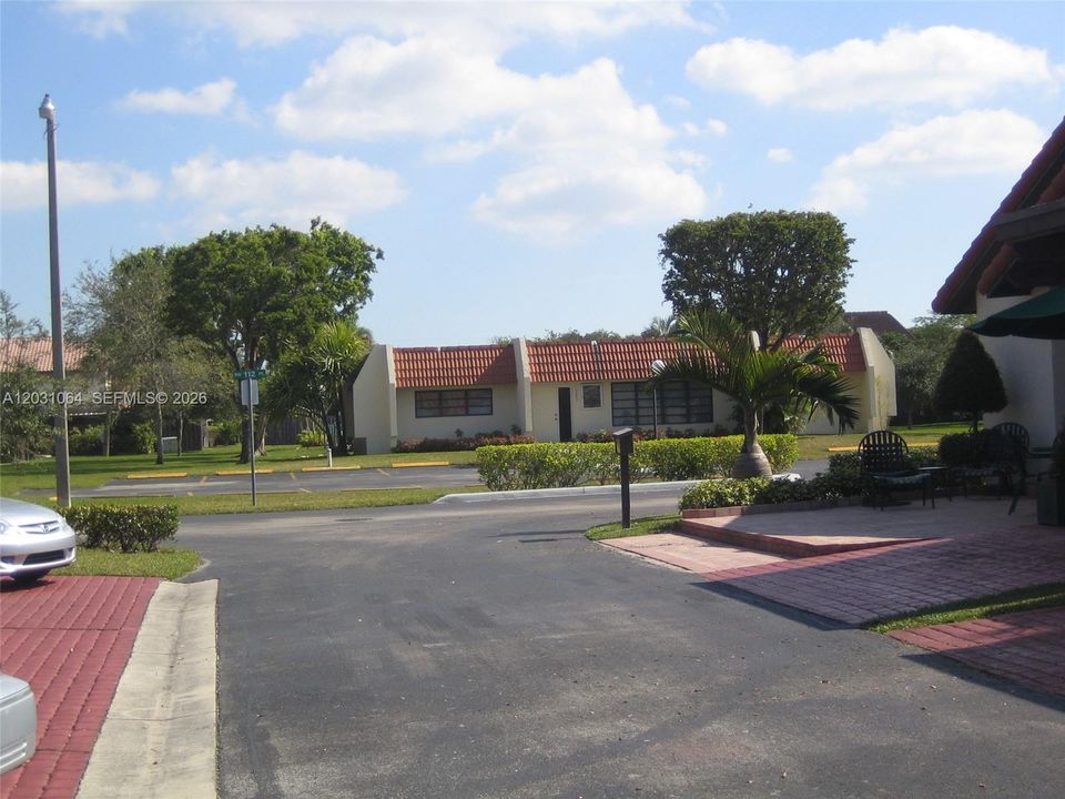 For Rent: $3,600 (3 beds, 3 baths, 1952 Square Feet)