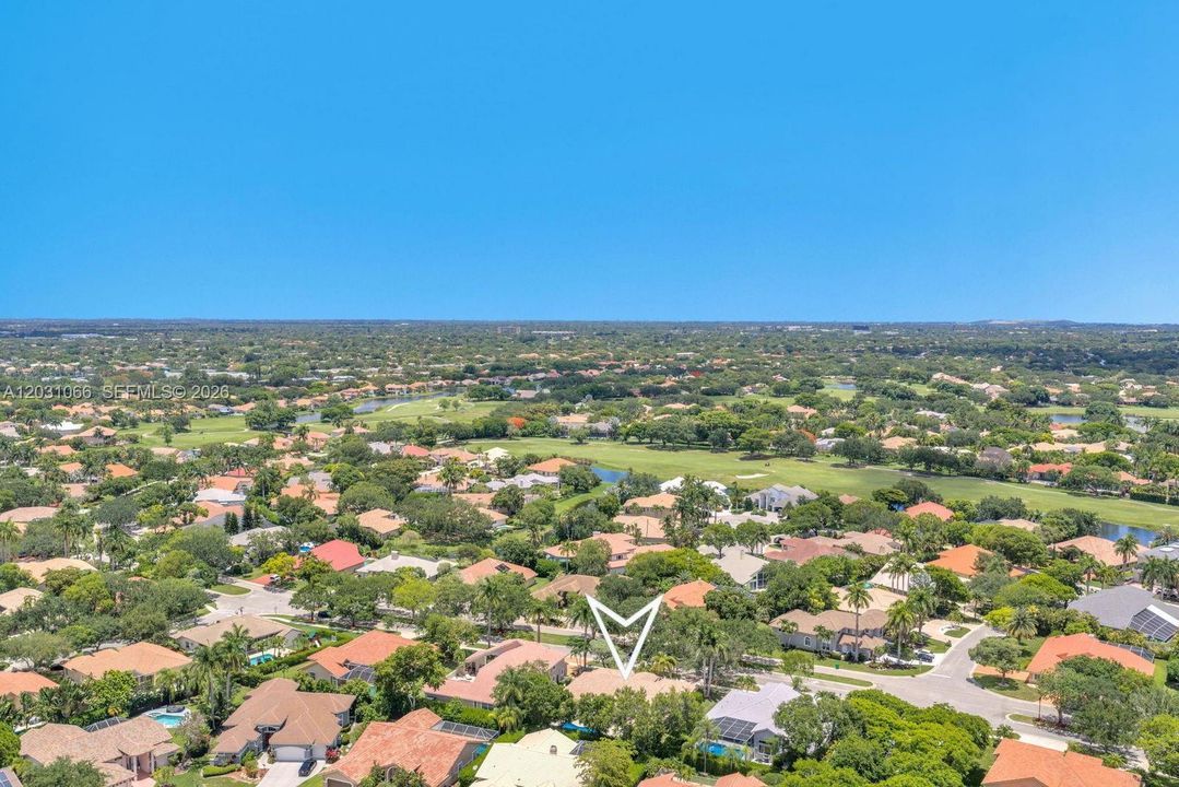 For Sale: $998,000 (5 beds, 4 baths, 3367 Square Feet)
