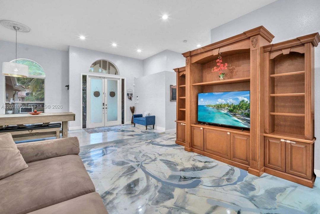 For Sale: $998,000 (5 beds, 4 baths, 3367 Square Feet)