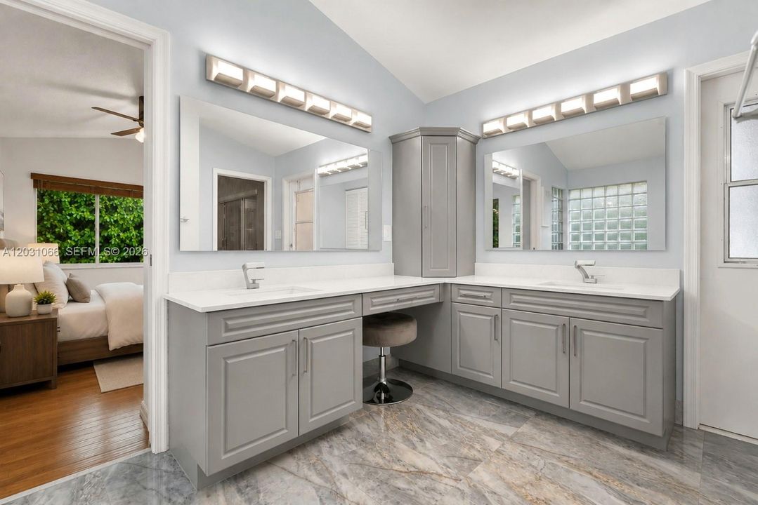 For Sale: $998,000 (5 beds, 4 baths, 3367 Square Feet)