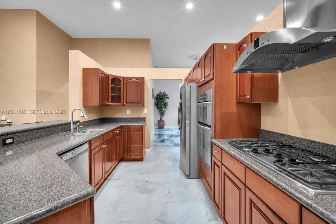 For Sale: $998,000 (5 beds, 4 baths, 3367 Square Feet)