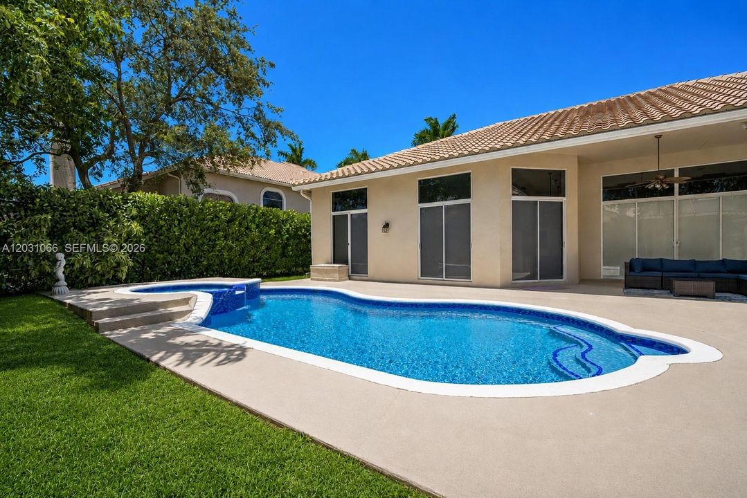 For Sale: $998,000 (5 beds, 4 baths, 3367 Square Feet)