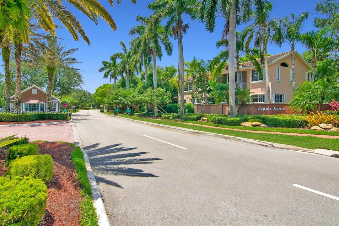 For Sale: $998,000 (5 beds, 4 baths, 3367 Square Feet)