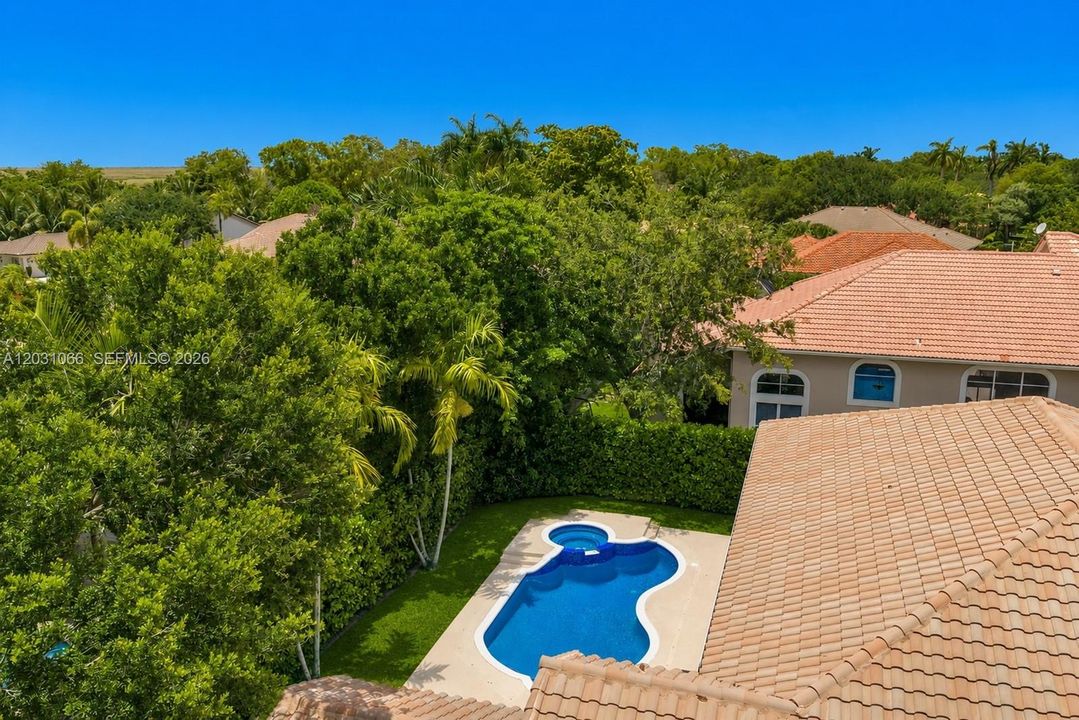 For Sale: $998,000 (5 beds, 4 baths, 3367 Square Feet)