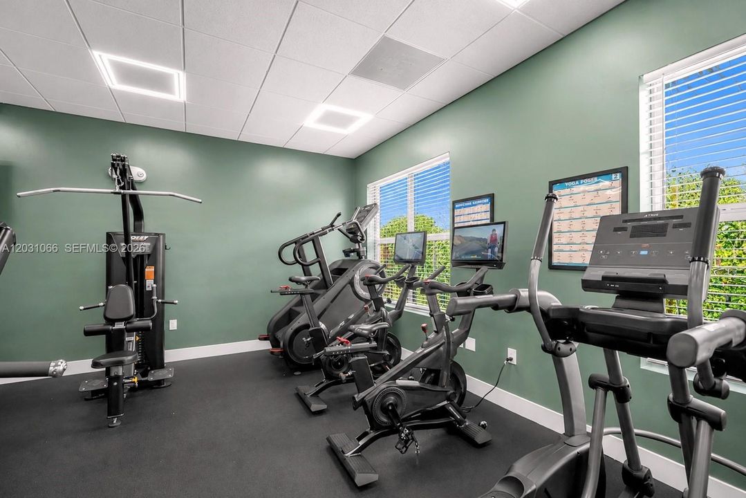 For Sale: $998,000 (5 beds, 4 baths, 3367 Square Feet)