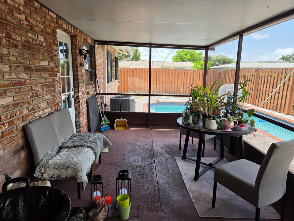 612-patio1