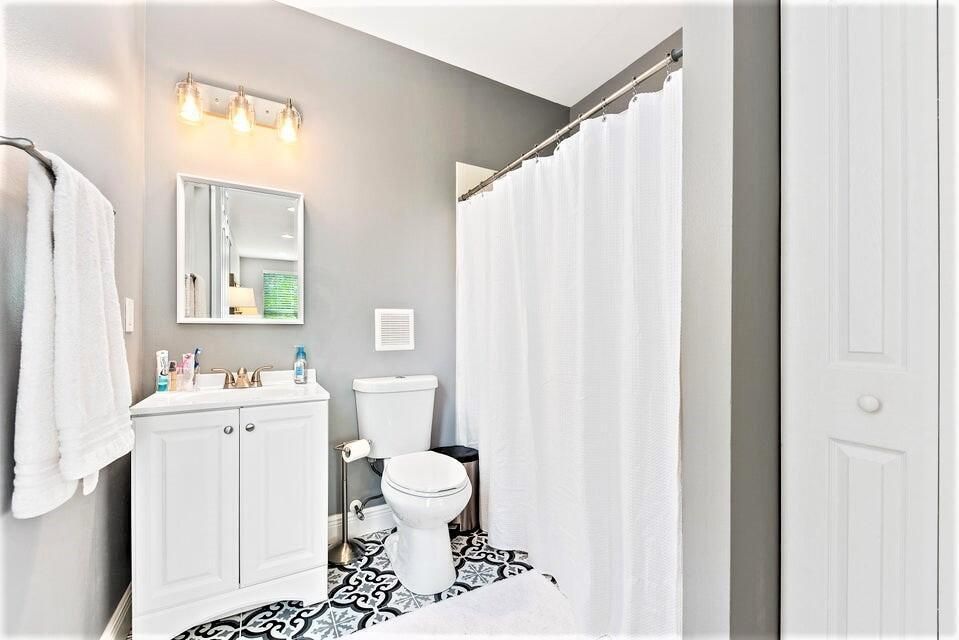 Bath 4