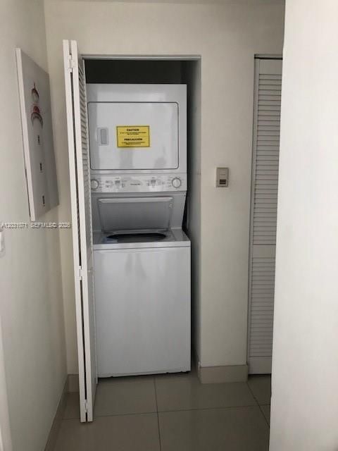For Rent: $2,500 (1 beds, 1 baths, 640 Square Feet)