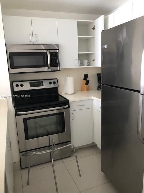 For Rent: $2,500 (1 beds, 1 baths, 640 Square Feet)