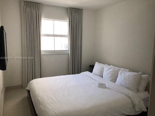 For Rent: $2,500 (1 beds, 1 baths, 640 Square Feet)