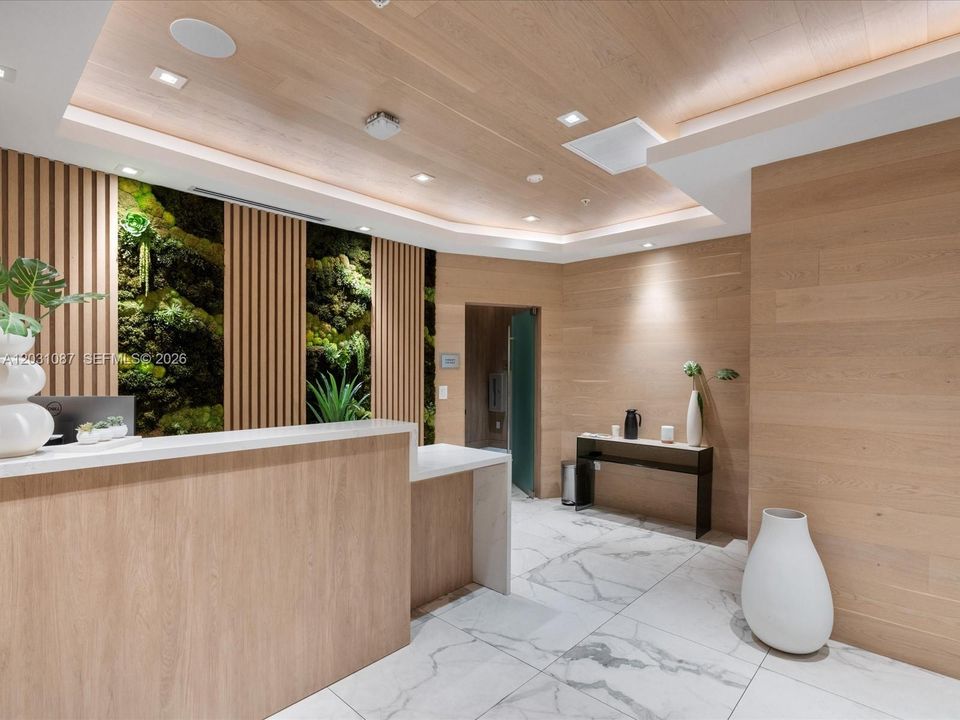 На продажу: $545,000 (2 спален, 2 ванн, 1129 Квадратных фут)