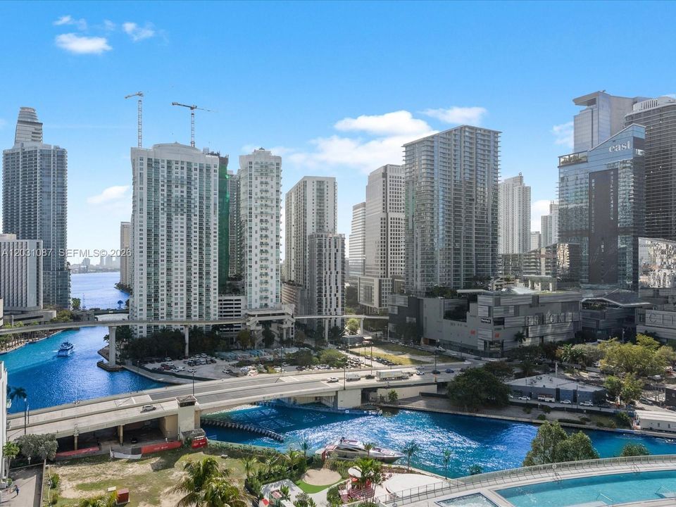 На продажу: $545,000 (2 спален, 2 ванн, 1129 Квадратных фут)