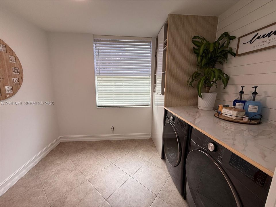 En Venta: $175,000 (1 camas, 2 baños, 850 Pies cuadrados)