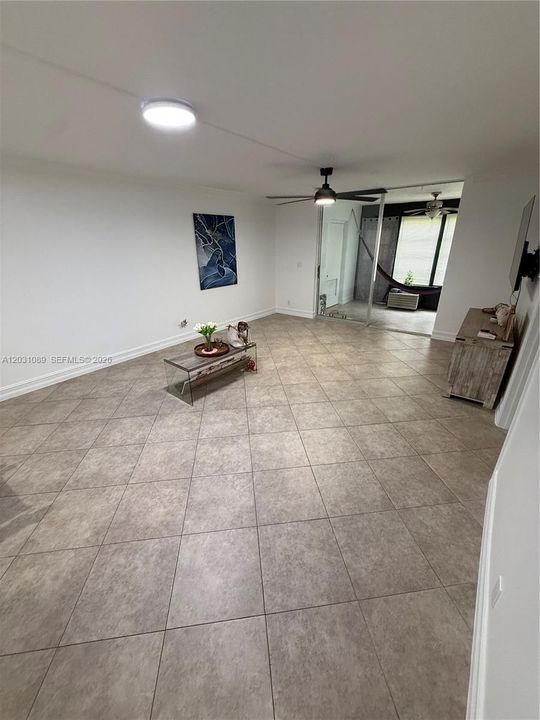En Venta: $175,000 (1 camas, 2 baños, 850 Pies cuadrados)