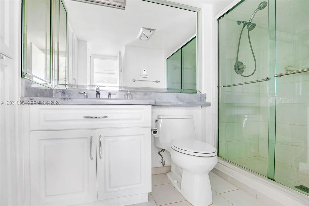 For Sale: $255,000 (2 beds, 2 baths, 1157 Square Feet)