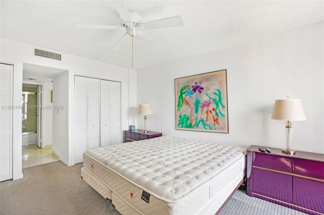 For Sale: $255,000 (2 beds, 2 baths, 1157 Square Feet)