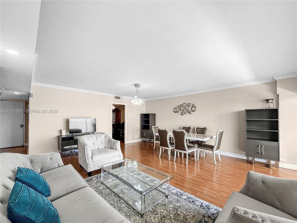В аренду: $3,600 (2 спален, 2 ванн, 1460 Квадратных фут)