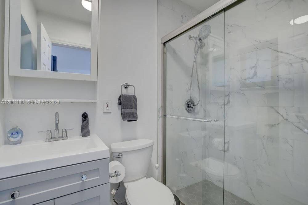 En Renta: $3,000 (2 camas, 2 baños, 1945 Pies cuadrados)