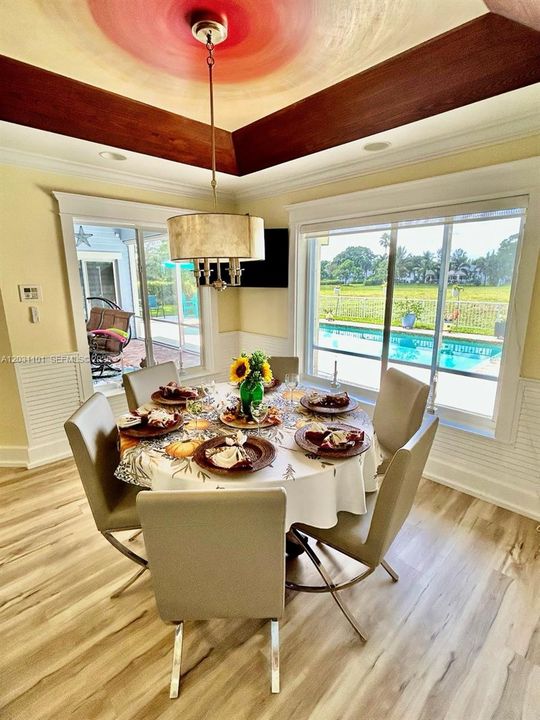 Active With Contract: $924,900 (4 beds, 3 baths, 2564 Square Feet)