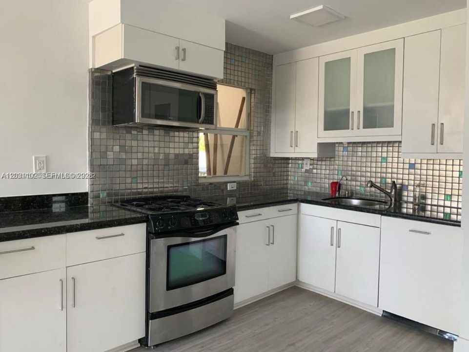 En Venta: $350,000 (1 camas, 1 baños, 595 Pies cuadrados)