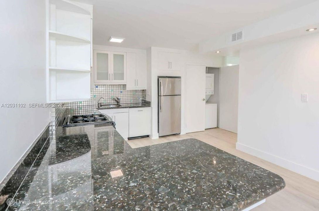 En Venta: $350,000 (1 camas, 1 baños, 595 Pies cuadrados)
