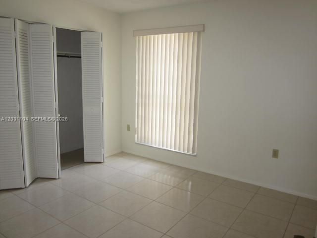 Active With Contract: $2,300 (2 beds, 1 baths, 842 Square Feet)