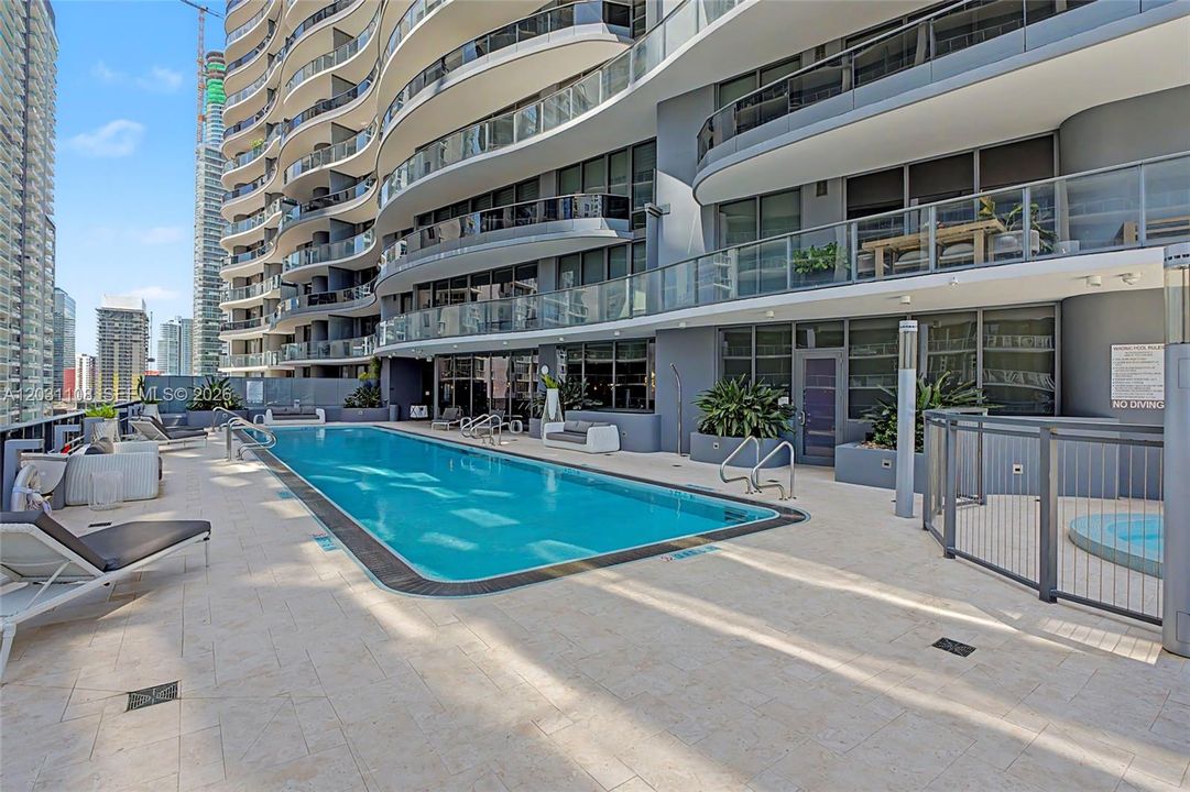 En Venta: $1,400,000 (2 camas, 2 baños, 1236 Pies cuadrados)