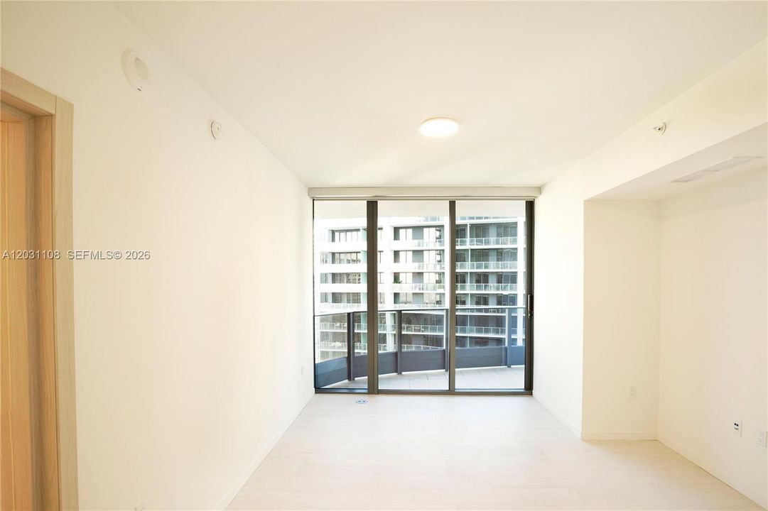 For Sale: $1,400,000 (2 beds, 2 baths, 1236 Square Feet)