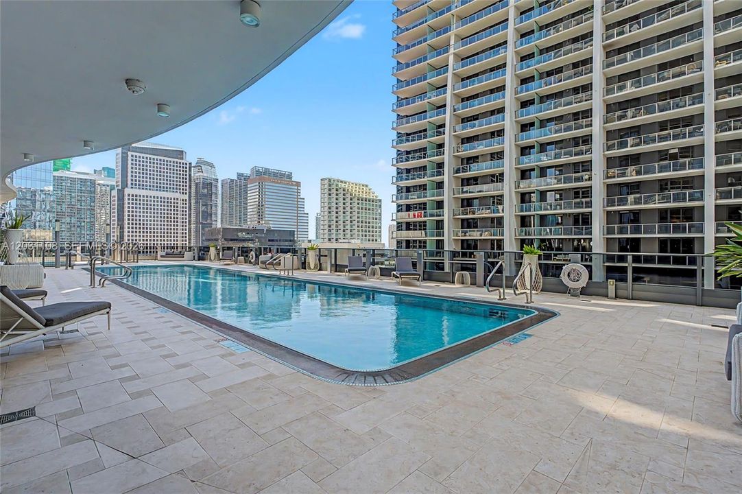 En Venta: $1,400,000 (2 camas, 2 baños, 1236 Pies cuadrados)