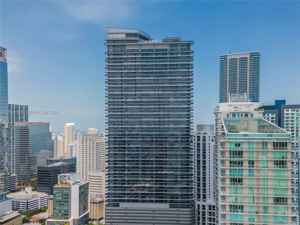 For Sale: $1,400,000 (2 beds, 2 baths, 1236 Square Feet)