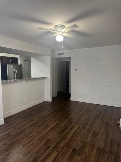 For Rent: $2,200 (2 beds, 2 baths, 1093 Square Feet)