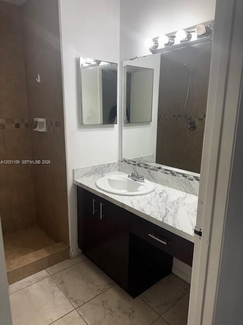 For Rent: $2,200 (2 beds, 2 baths, 1093 Square Feet)
