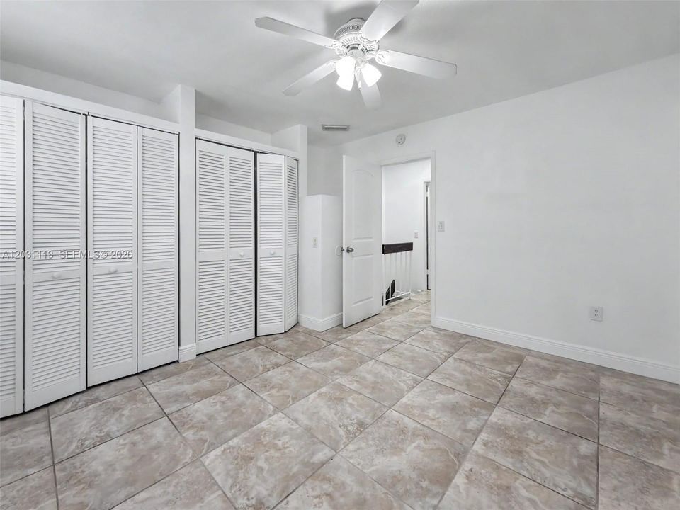 En Venta: $299,000 (2 camas, 1 baños, 738 Pies cuadrados)