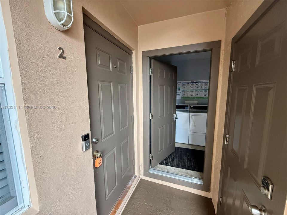 В аренду: $1,695 (1 спален, 1 ванн, 695 Квадратных фут)
