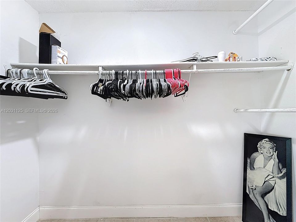 For Rent: $2,250 (3 beds, 2 baths, 1276 Square Feet)