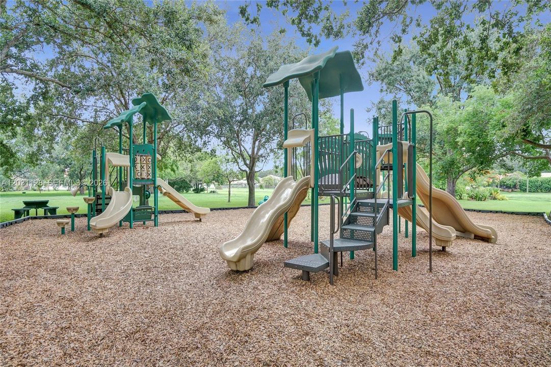 For Sale: $699,000 (4 beds, 2 baths, 1857 Square Feet)