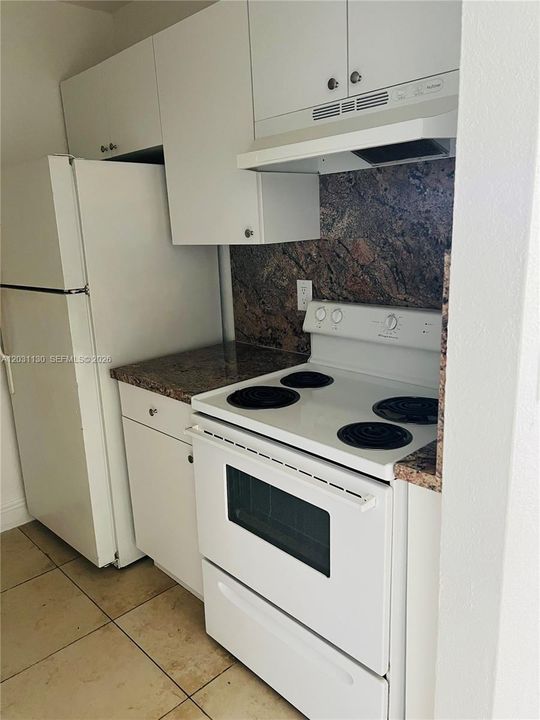 В аренду: $1,300 (1 спален, 1 ванн, 16310 Квадратных фут)